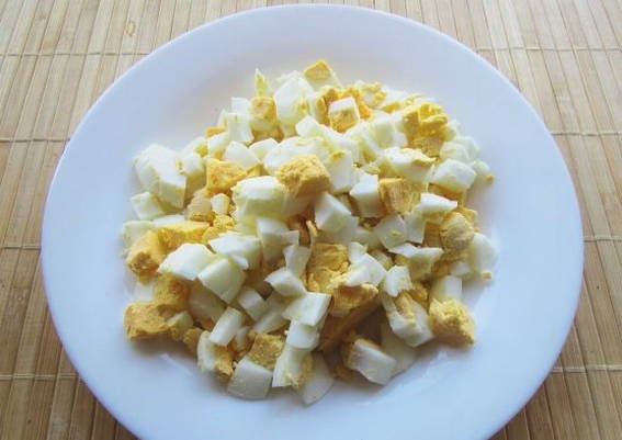 Салат с вареной курицей и морковью по-корейски