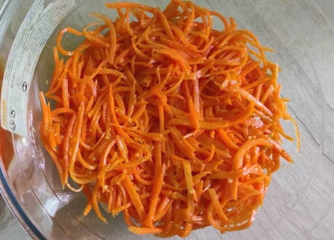 Салат с апельсином и корейской морковкой