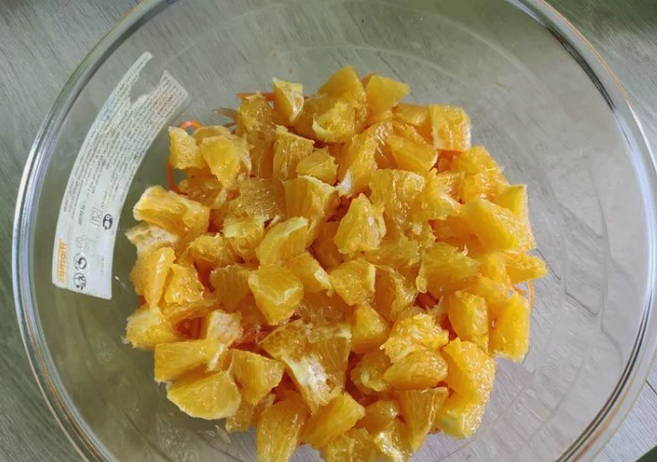 Салат с апельсином и корейской морковкой