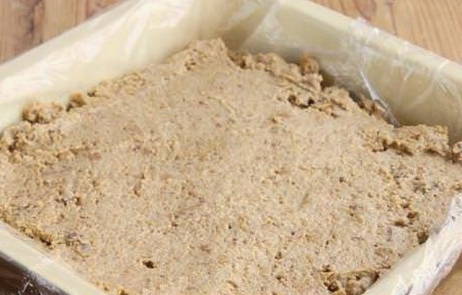 Торт из печенья и сметаны с сахаром