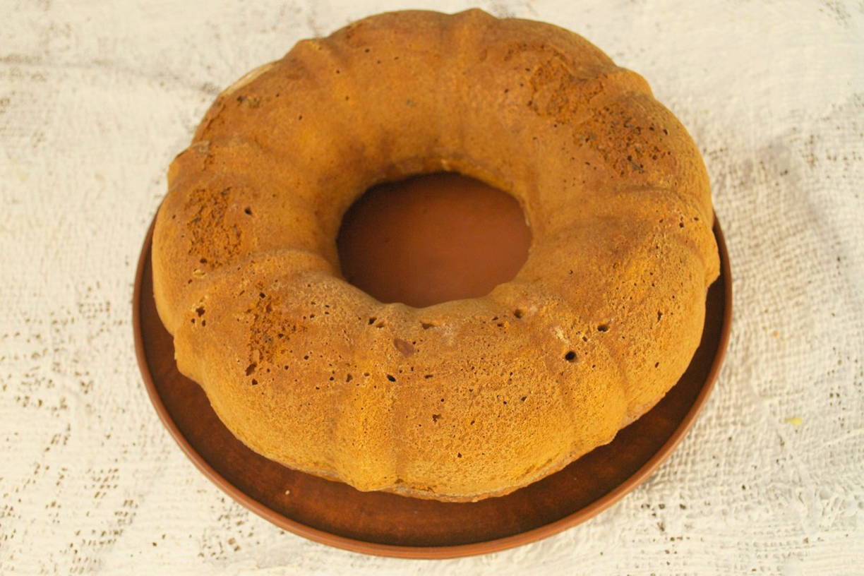 Морковный торт с грецкими орехами