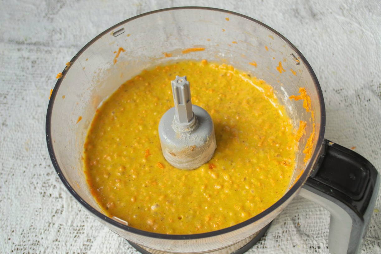 Морковный торт с грецкими орехами