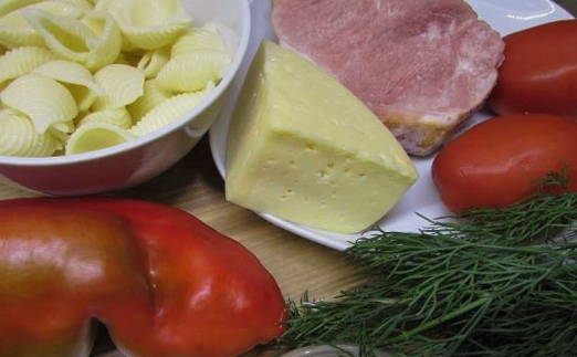 Салат с ветчиной и макаронами