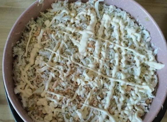 Салат с ветчиной, жареными грибами и сыром