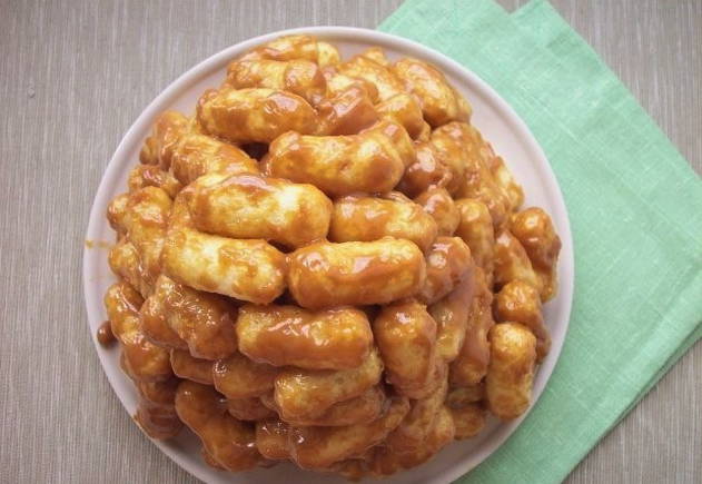 Торт из кукурузных палочек с ирисками