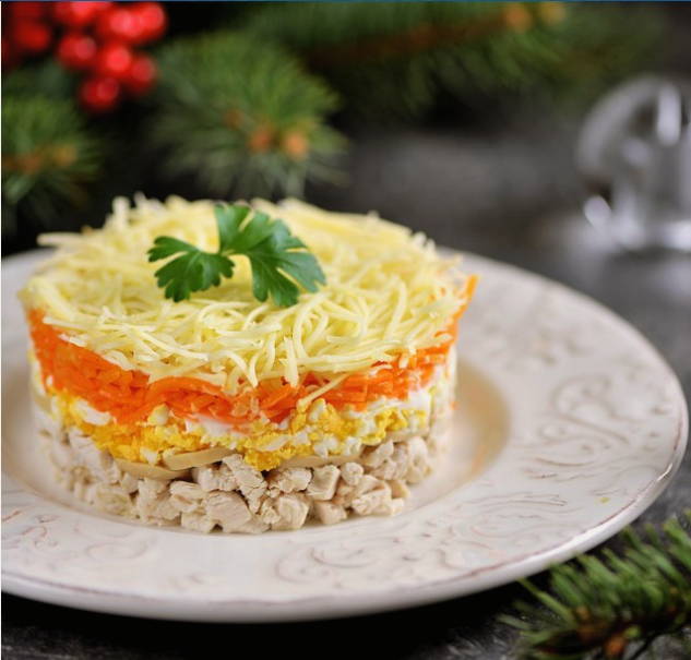 Салат «Мужские слезы» с курицей, грибами и морковью по-корейски