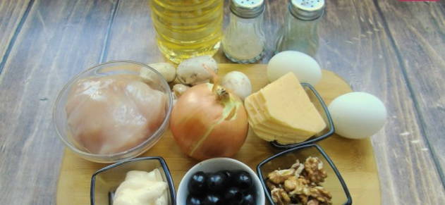 Салат «Леший» с грибами и курицей Салат «Леший» с грибами и курицей