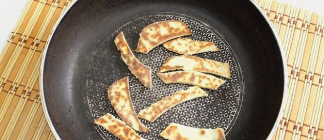 Торт со сгущенкой и заварным кремом на сковороде