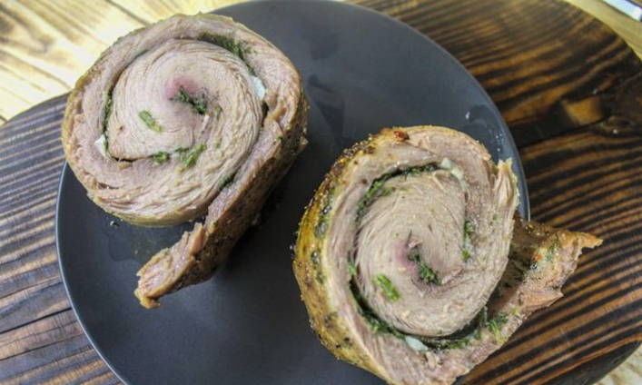 Мясной рулет из говядины