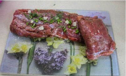 Мясной рулет из говядины