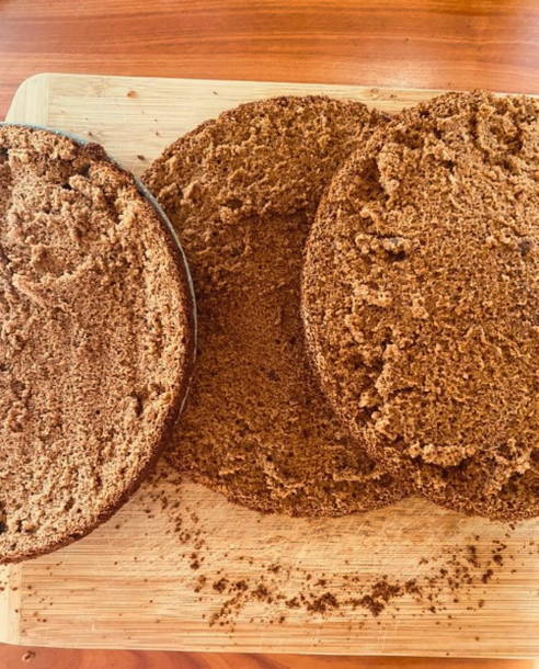 Шоколадный торт с заварным кремом