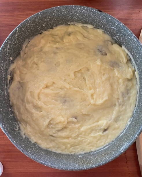 Шоколадный торт с заварным кремом