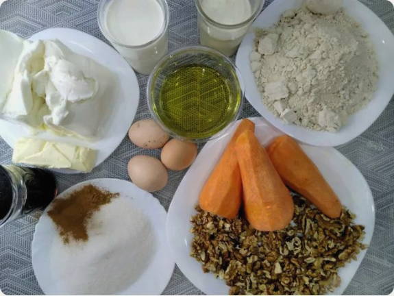 Морковный торт с соленой карамелью