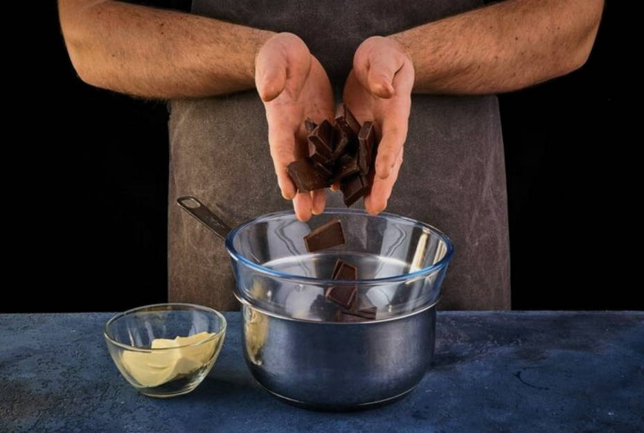 Торт с вишней и творожным кремом