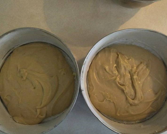 Торт с черносливом и сметанным кремом Торт с черносливом и сметанным кремом