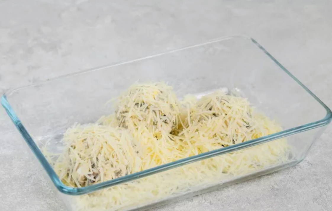 Салат «Рафаэлло» с курицей Салат «Рафаэлло» с курицей
