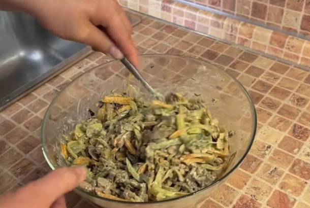 Салат «Пассажирский» с куриной печенью