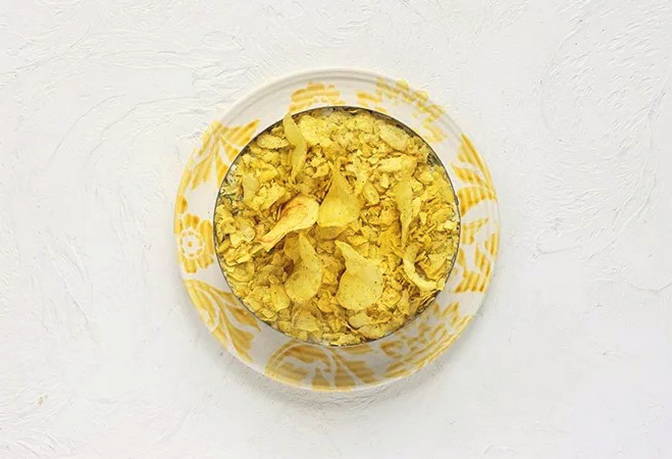 Салат «Парус» с корейской морковкой и чипсами