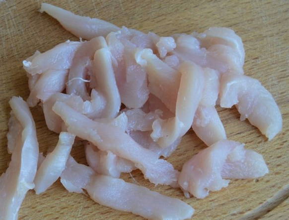 Салат «Оргазм» с корейской морковью, курицей и грибами