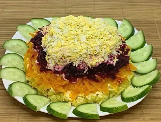 Салат «Неженка» со свеклой