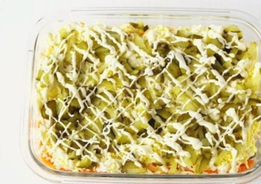 Салат «Прага» с курицей