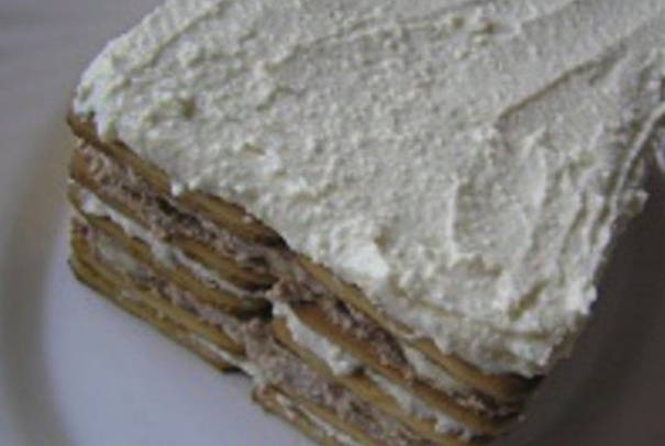 Торт из печенья с творожным кремом