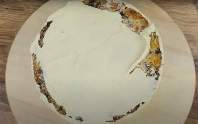 Торт с курагой и черносливом