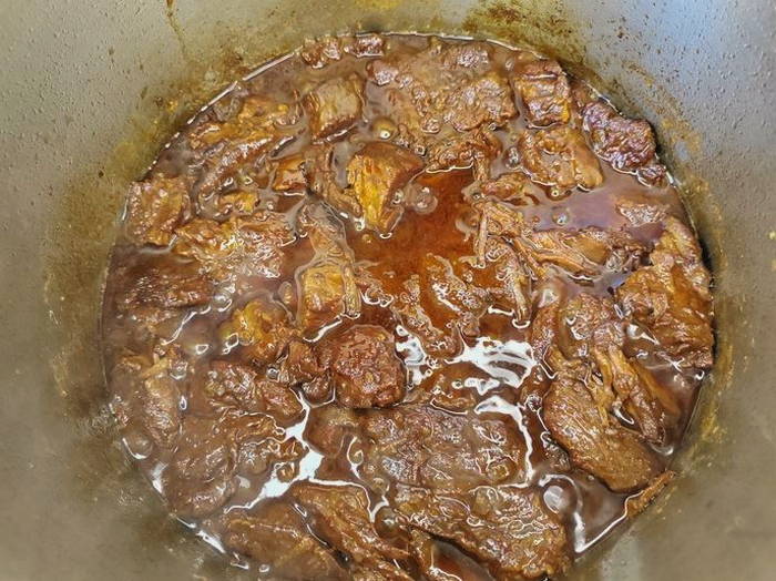 Салат с рваной говядиной