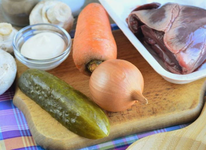 Салат с сердцем и грибами Салат с сердцем и грибами