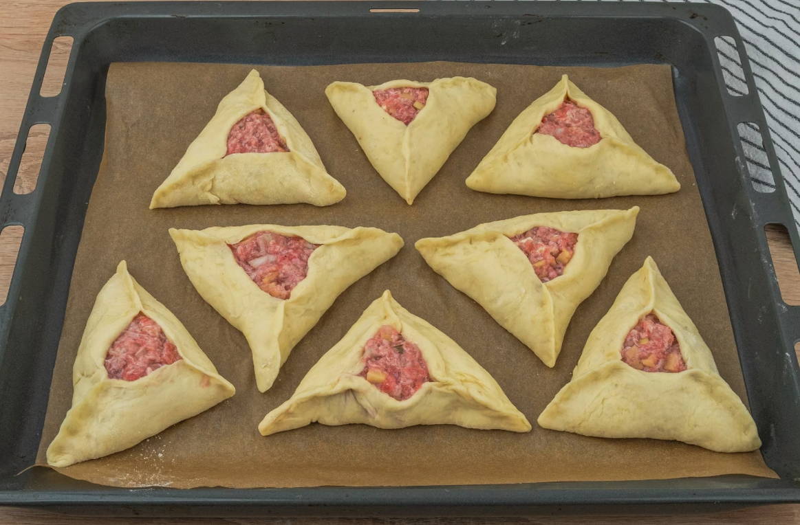Классический эчпочмак по-татарски с мясом и картошкой в духовке