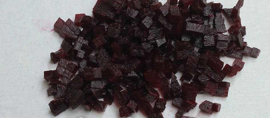 Салат с нутом и свеклой