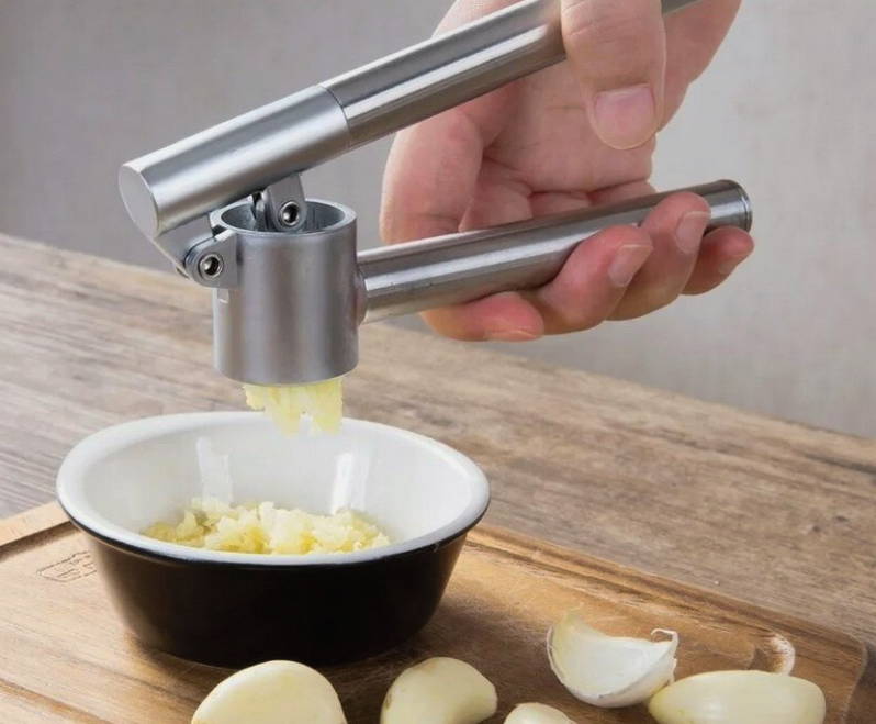 Креветки в сметане на сковороде