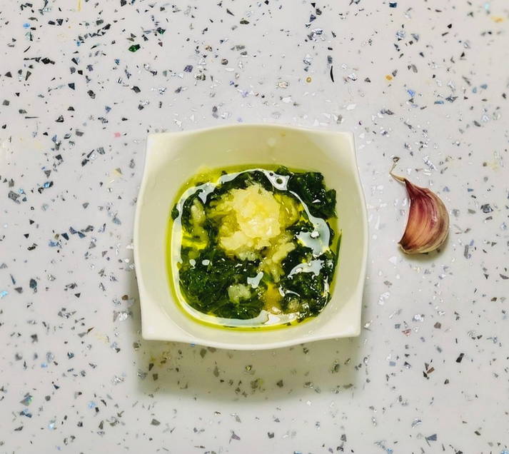 Салат с индейкой и рукколой