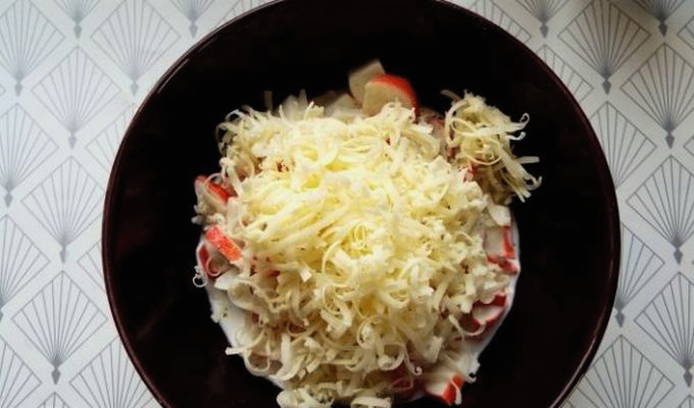 Крабовые палочки с сыром в духовке