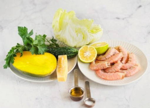 Салат с манго и креветками Салат с манго и креветками