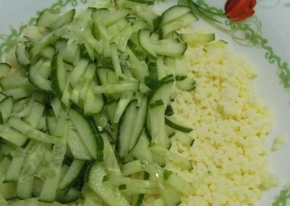 Салат с кускусом и тунцом Салат с кускусом и тунцом