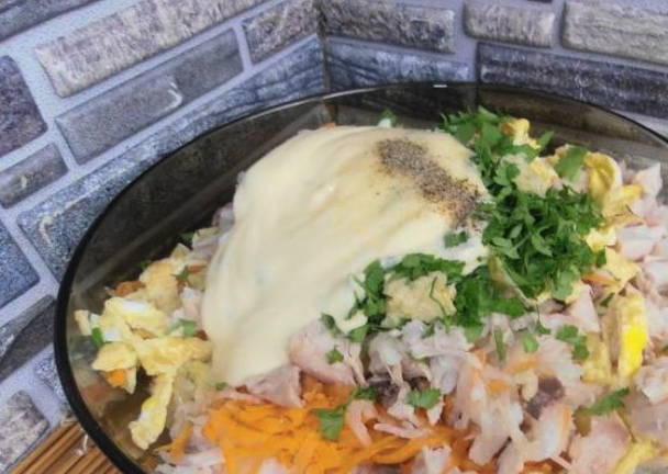 Салат с дайконом и курицей