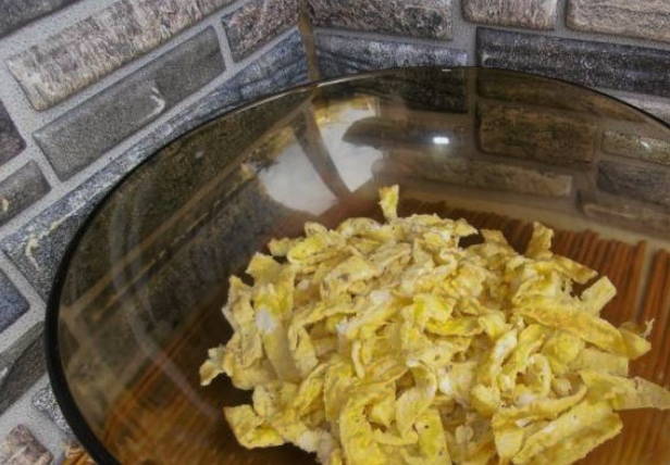 Салат с дайконом и курицей
