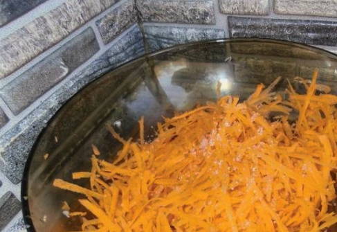 Салат с дайконом и курицей