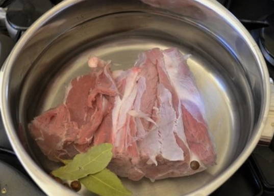 Салат с дайконом и говядиной