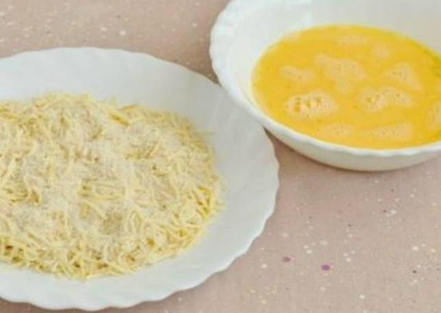 Кабачковые палочки в панировке с сыром в духовке
