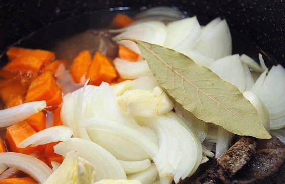 Суп из нута с мясом