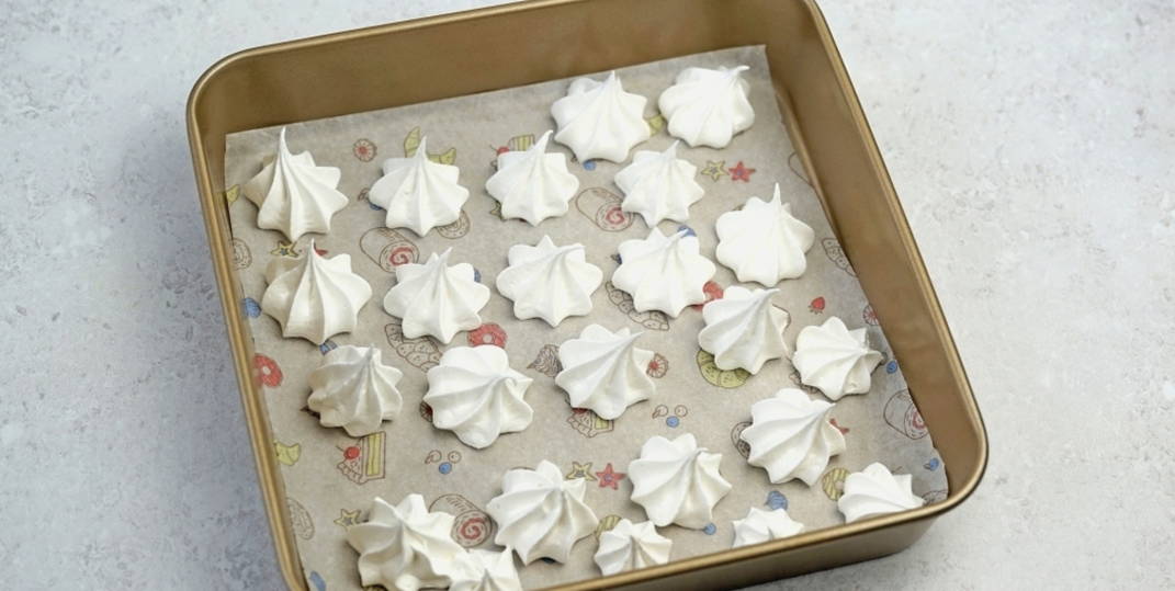 Безе из белков и сахара в духовке