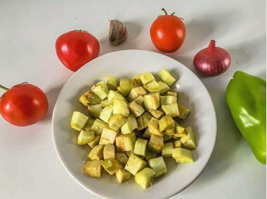 Шакшука с баклажанами Шакшука с баклажанами