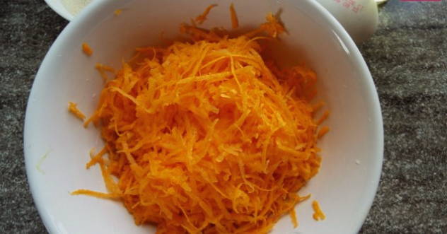 Морковная запеканка с манкой в духовке