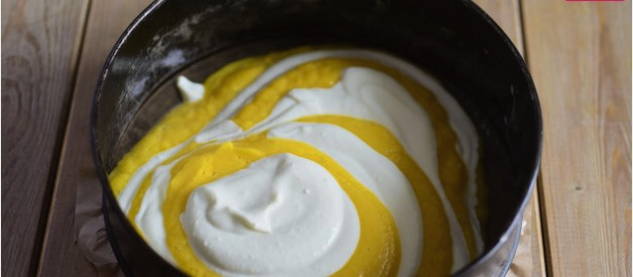 Запеканка «Зебра» из творога и тыквы