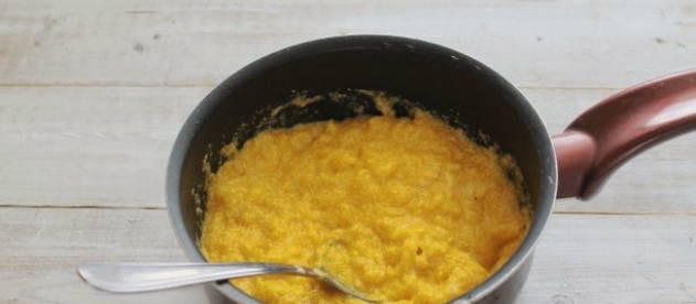 Запеканка из тыквы с манкой и яблоками в духовке