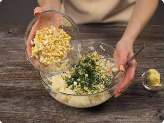 Капустная запеканка с яйцом в духовке