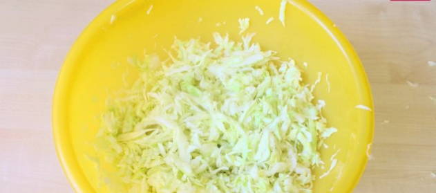 Капустная запеканка без мяса в духовке