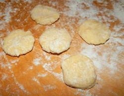 Орешки со сгущенкой Орешки со сгущенкой